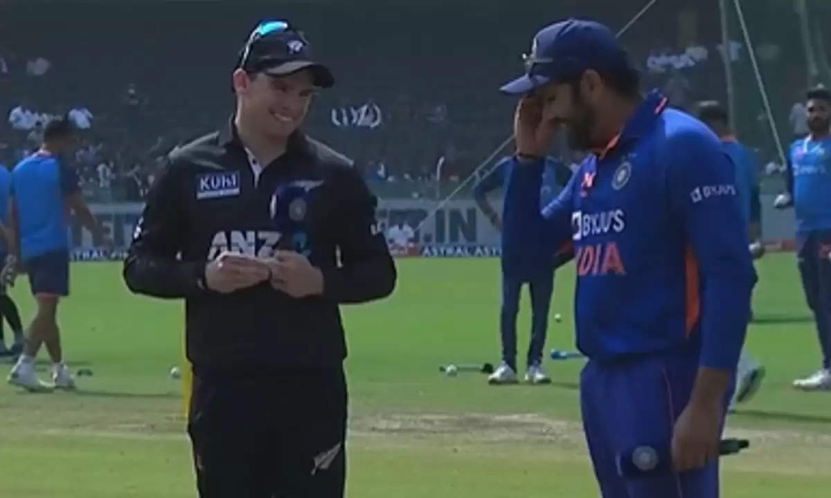 VIDEO: Rohit Sharma's Hilarious Brain-Fade Moment At The Toss - The Cricket  Lounge