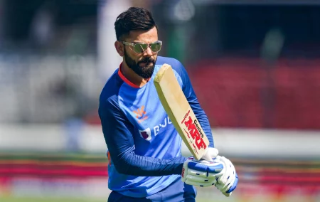 Find Out How Many Bats Virat Kohli Keeps In His Kitbag For Every International Match