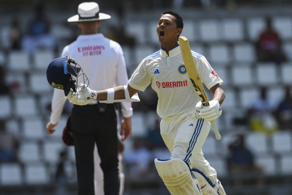 Yashasvi Jaiswal Has Given A Big Gift To His Family After Test Debut