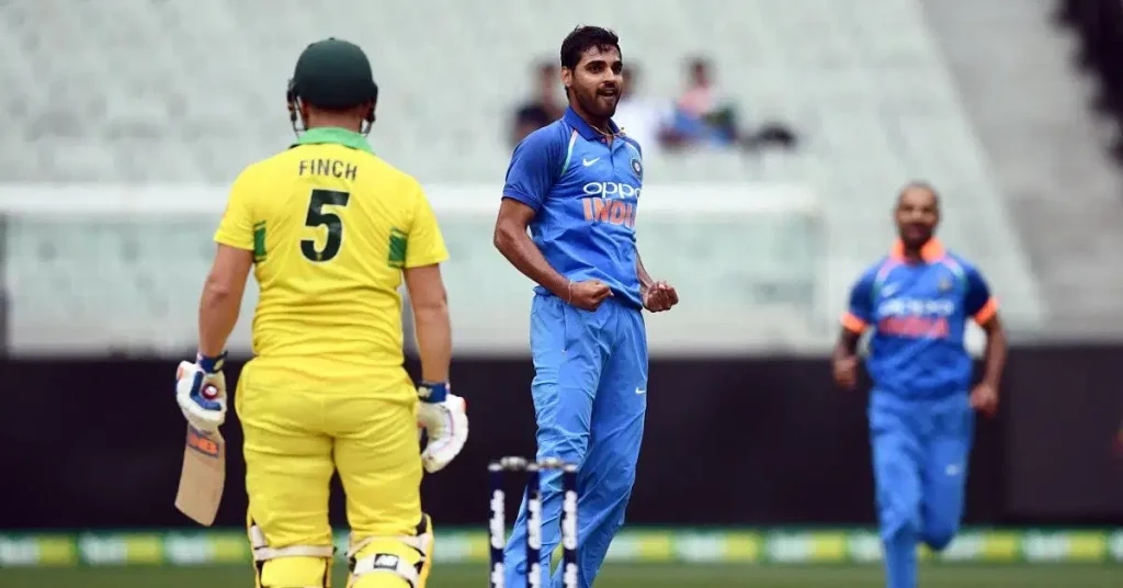 Bhuvneshwar Kumar, Aaron Finch