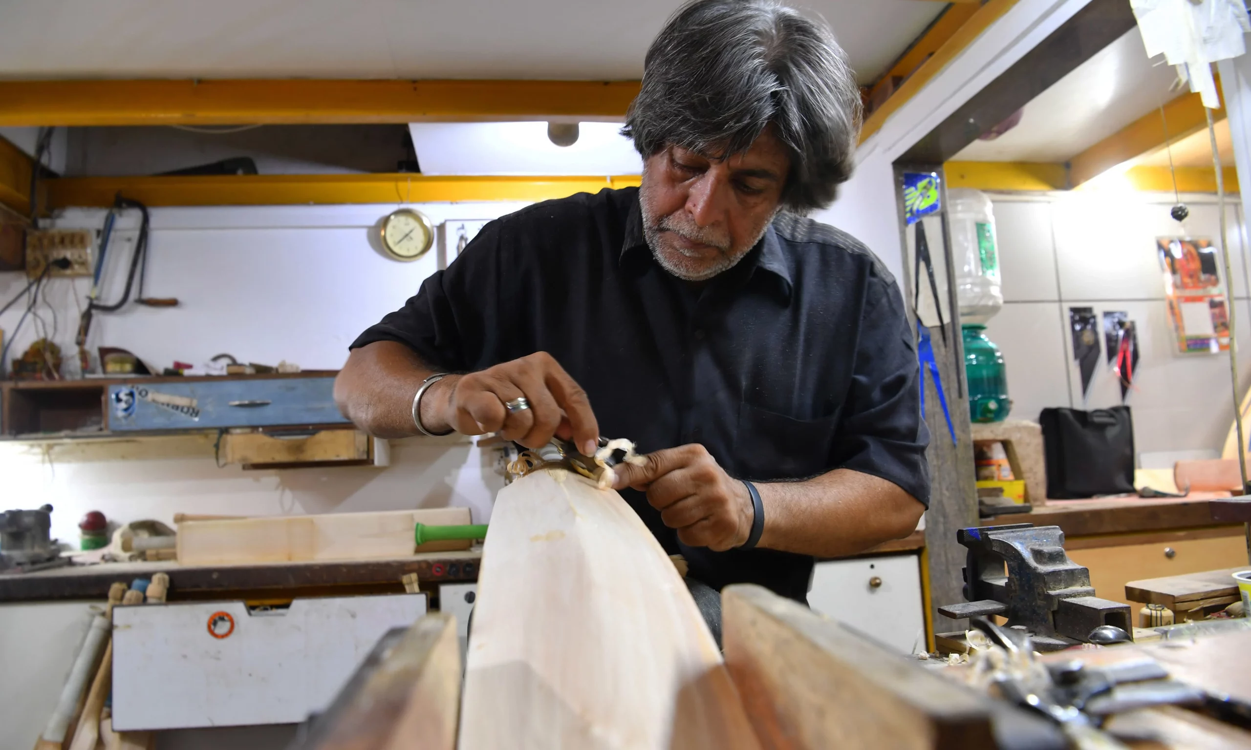 Meet The Bat-Man Of India Who Makes Special Cricket Bats For Virat Kohli 