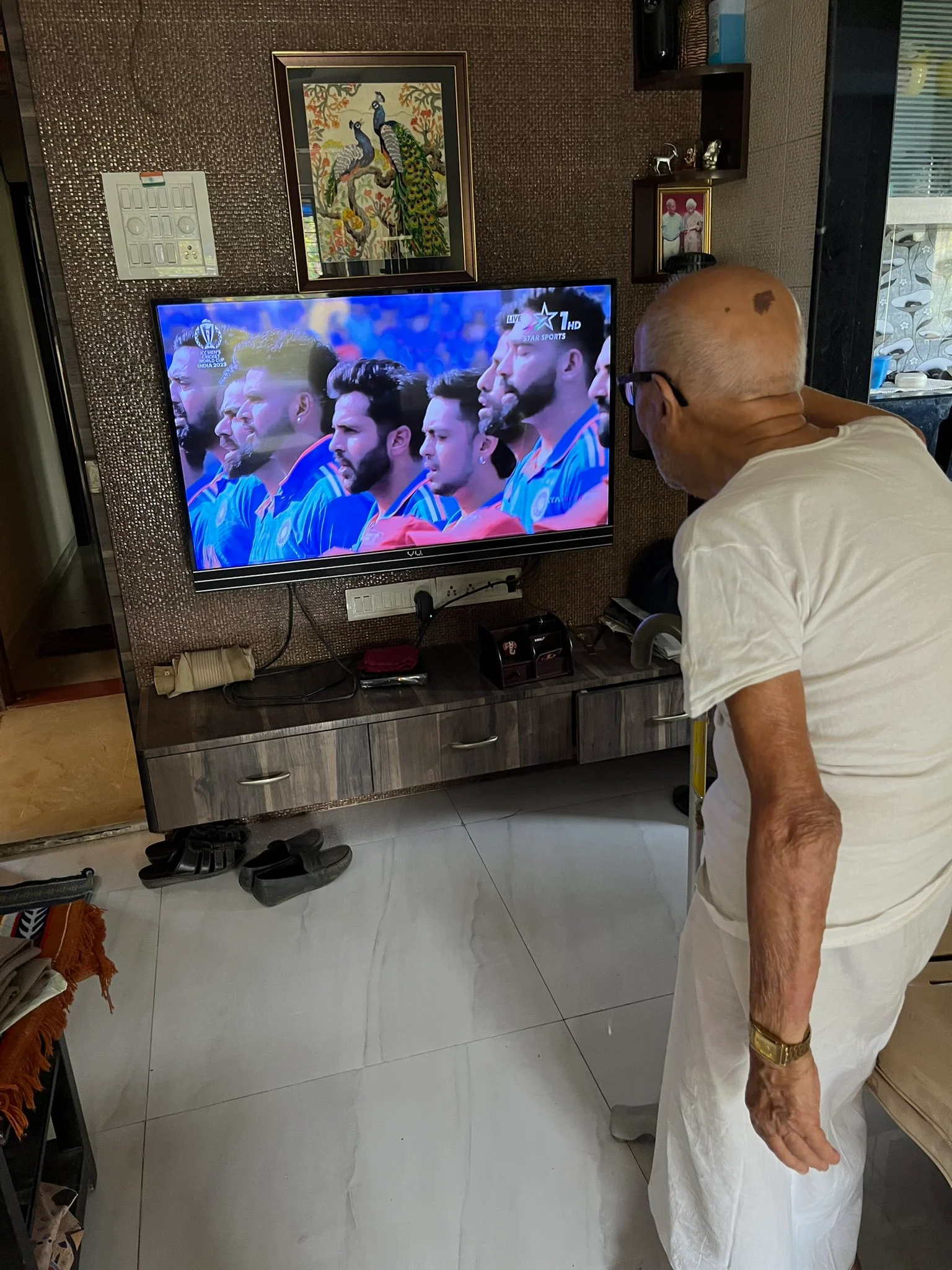 IND vs ENG: Internet Can’t Stop Adoring This Old Man’s Patriotism
