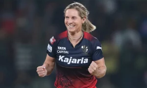 [Watch] RCB's Sophie Molineux Turns WPL Final With 3 Wickets In One Over