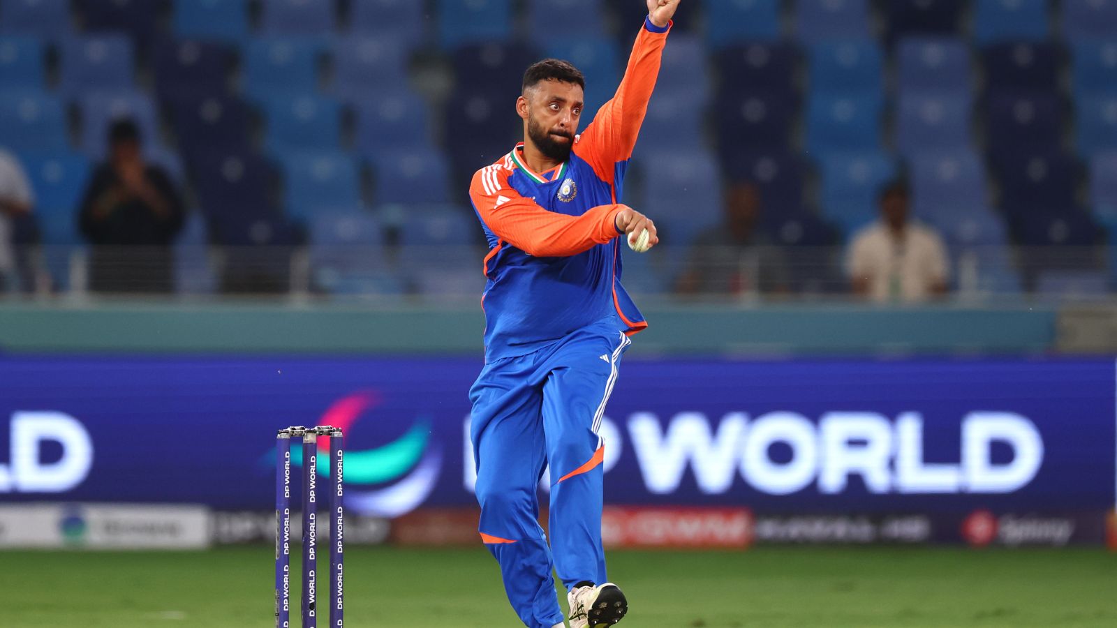 IND vs SA: Quinton de Kock Reveals Bold Tactic To Stop India’s Mystery Spinner Varun Chakravarthy